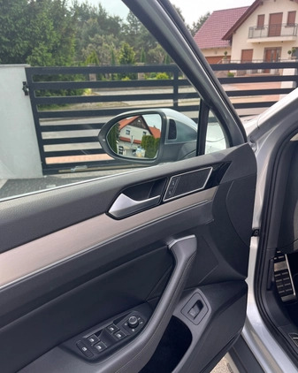 Volkswagen Passat cena 92000 przebieg: 164891, rok produkcji 2019 z Chęciny małe 781